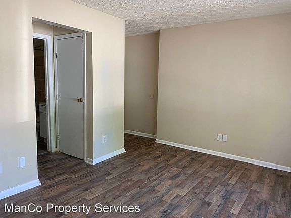 3rd image of 2620 N Gettysburg Ave APT 2
