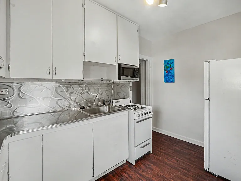 1464 N Elizabeth St #5 — Photo 4
