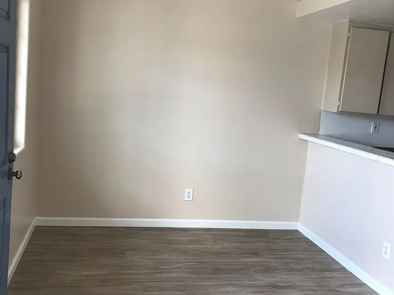 2 bedroom 2 bath apartment in Perris — Photo 7