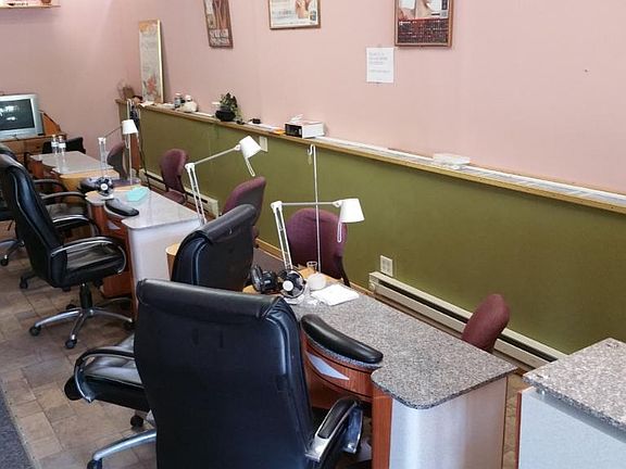 2nd image of 2054 W Broadway Ave