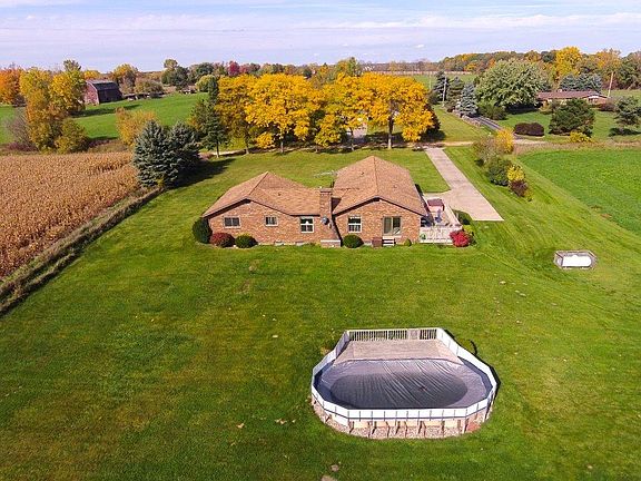 3rd image of 13935 Green Acres Ln
