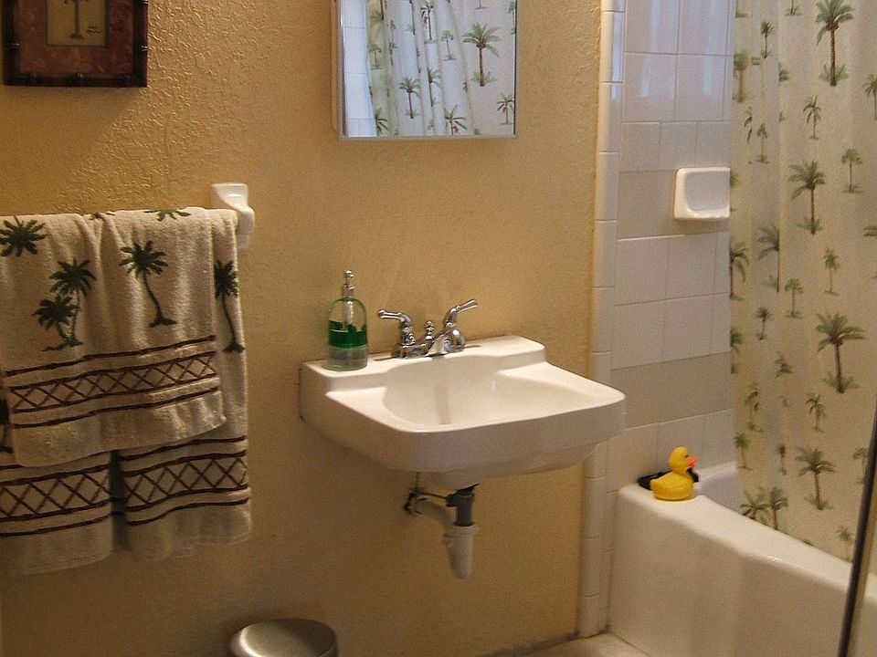 1st image of 9067 Southwestern Blvd