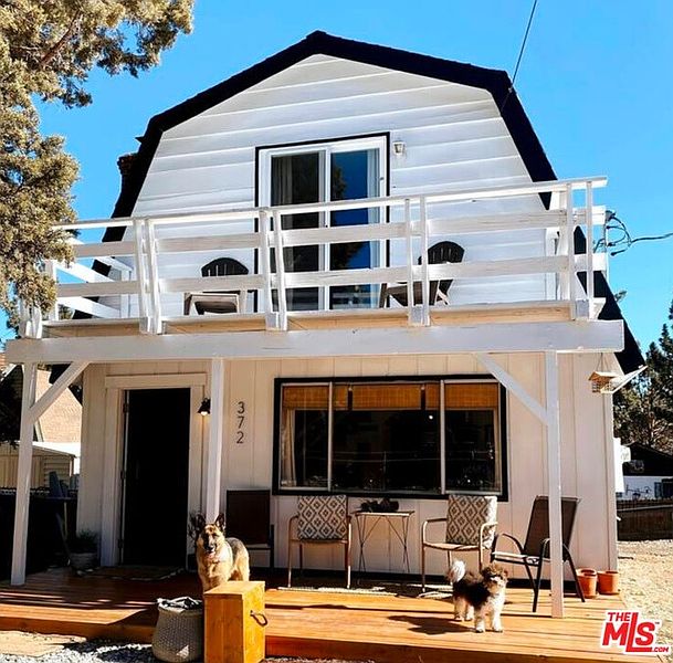 1st image of 372 Downey Dr #1
