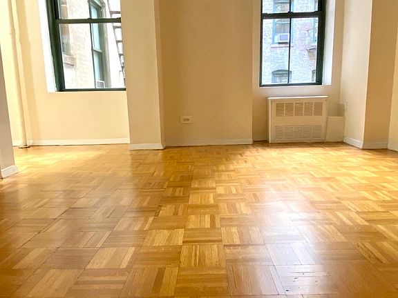 3rd image of 515 E 78th St APT 1A