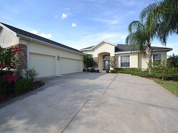 2nd image of 1450 Lakemist Ln