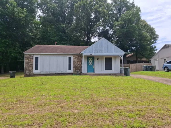 3267 Ridgemont Rd, Memphis, TN 38128