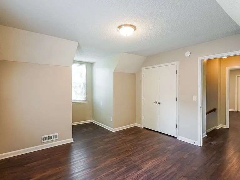 1506 Ashlawn Dr — Photo 12