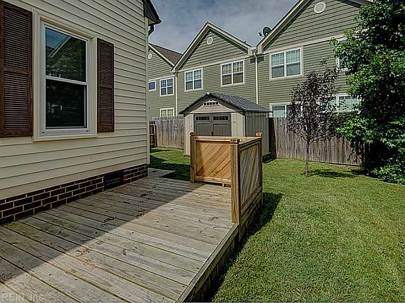 2nd image of 228 Wexford Dr W