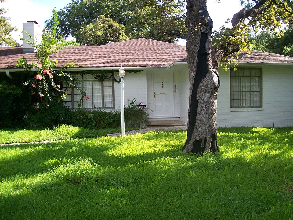 1st image of 2406 Greenlee Dr