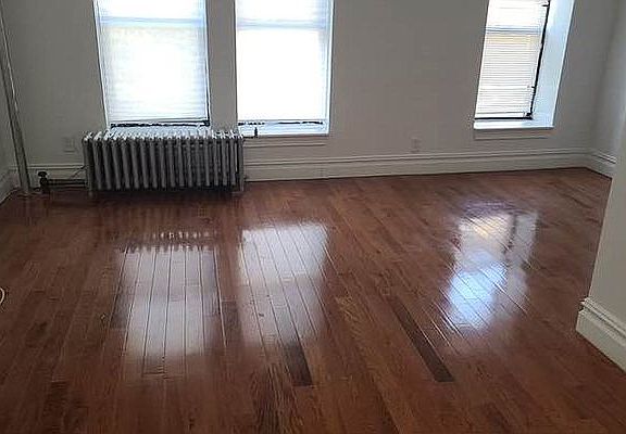 2nd image of 313 W 138th St APT 3