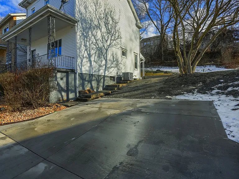 513 Grace St — Photo 47