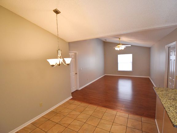3rd image of 9633 N Blowing Rock Cir
