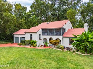 5801 E Sunset Rd, Knoxville, TN 37914