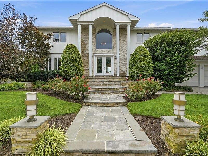 1st image of 211 Whitewood Drive