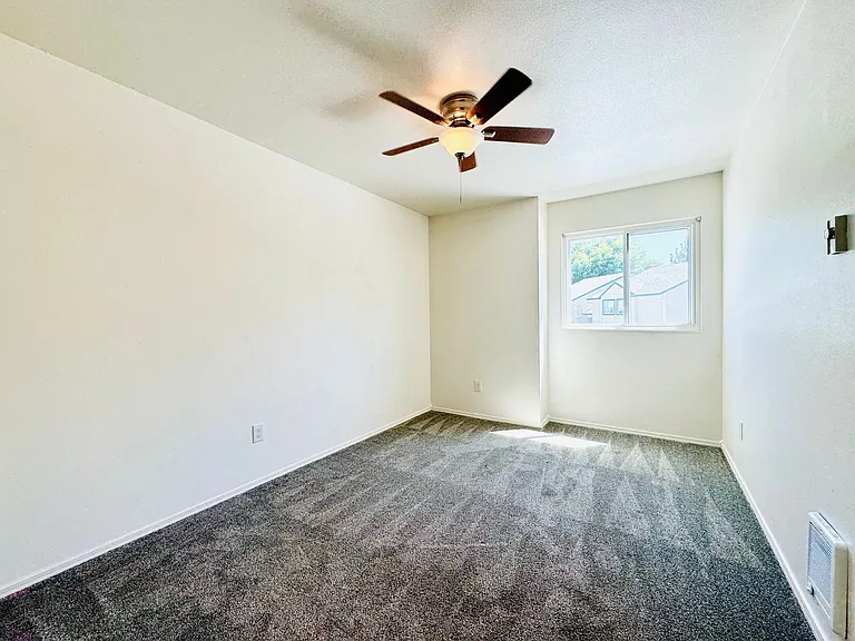 Susan Lane 4-plex — Photo 6