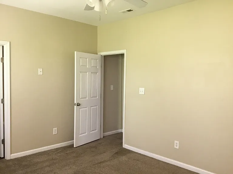 615 Upwey Ct — Photo 10