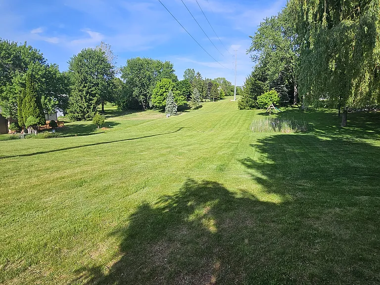 880 Dickson Ln — Photo 10