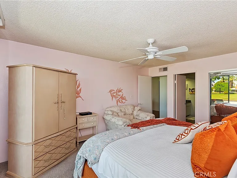 4 San Sebastian Dr — Photo 48
