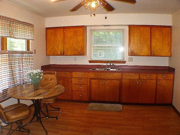 3rd image of 269 Coolidge Dr