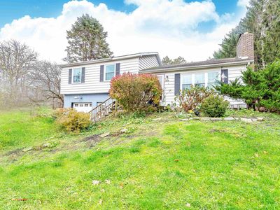 572 Pinewoods Ave, Troy, NY, 12180