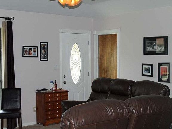 5th image of 204 Kensington Dr