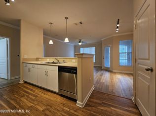 8290 Gate Pkwy #806, Jacksonville, FL 32216