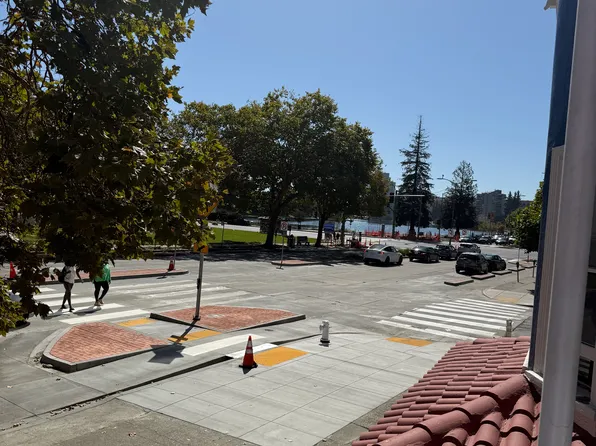 (undisclosed Address), Oakland, CA 94612