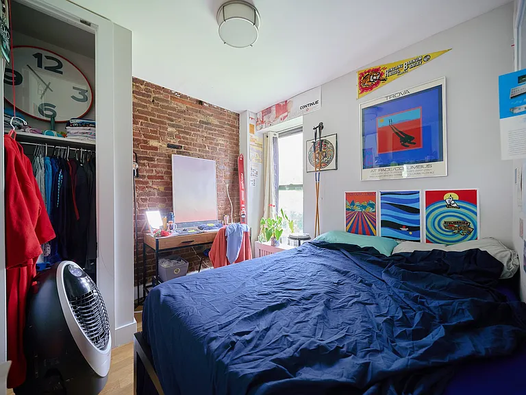 335 W 43rd St #4C — Photo 4