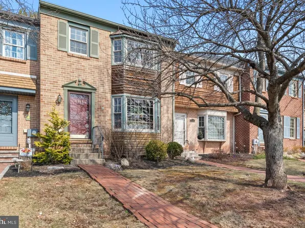 4004 Cabot Ct, Skippack, PA 19474