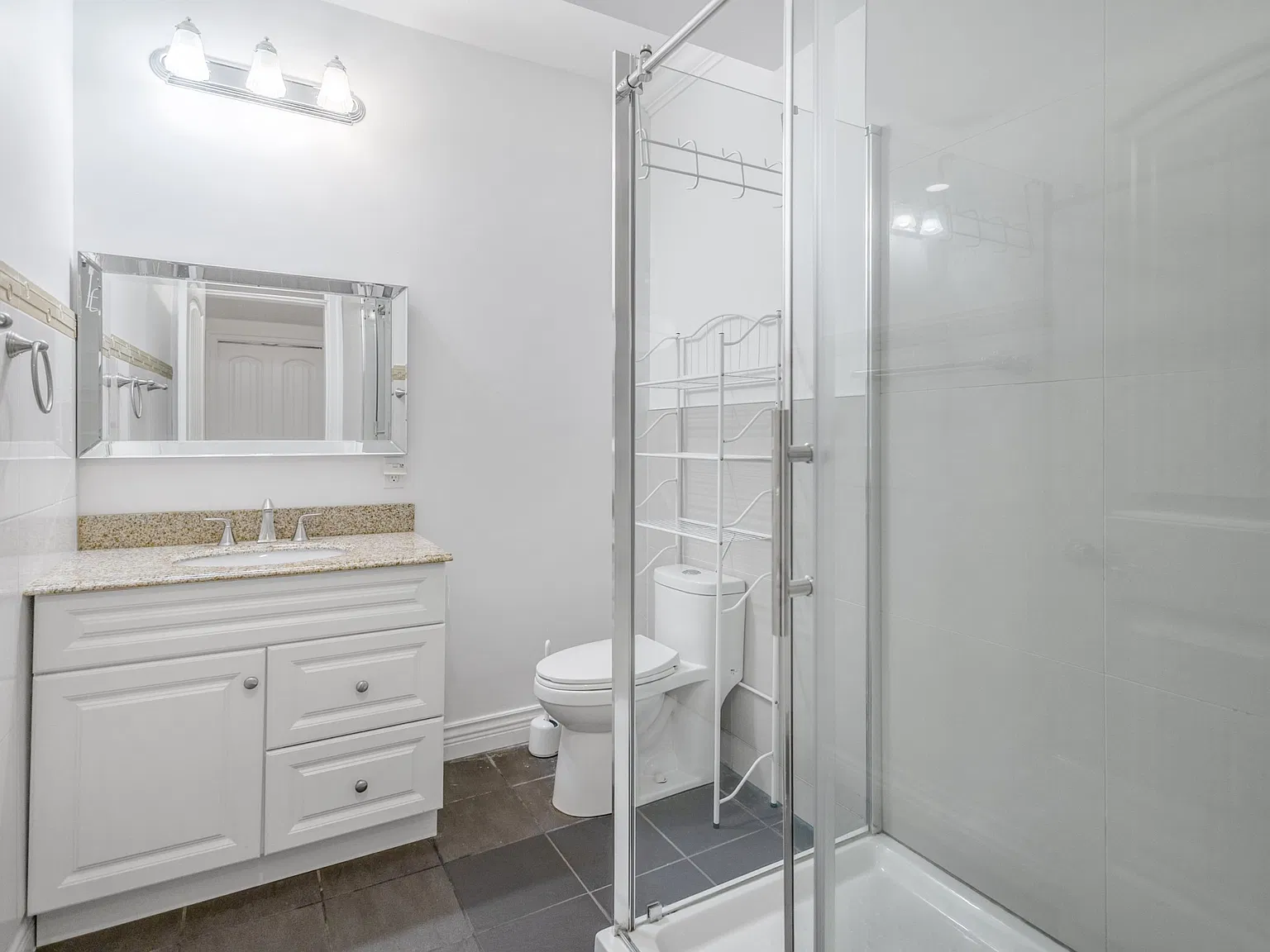 4 bed, 1800 sqft, $2,500 — Photo 4