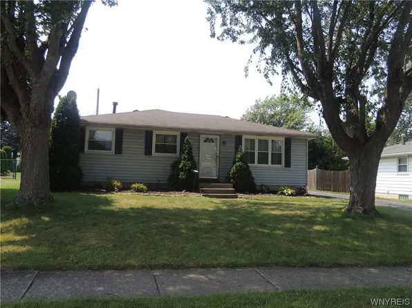 3422 Emerling Dr, Blasdell, NY 14219