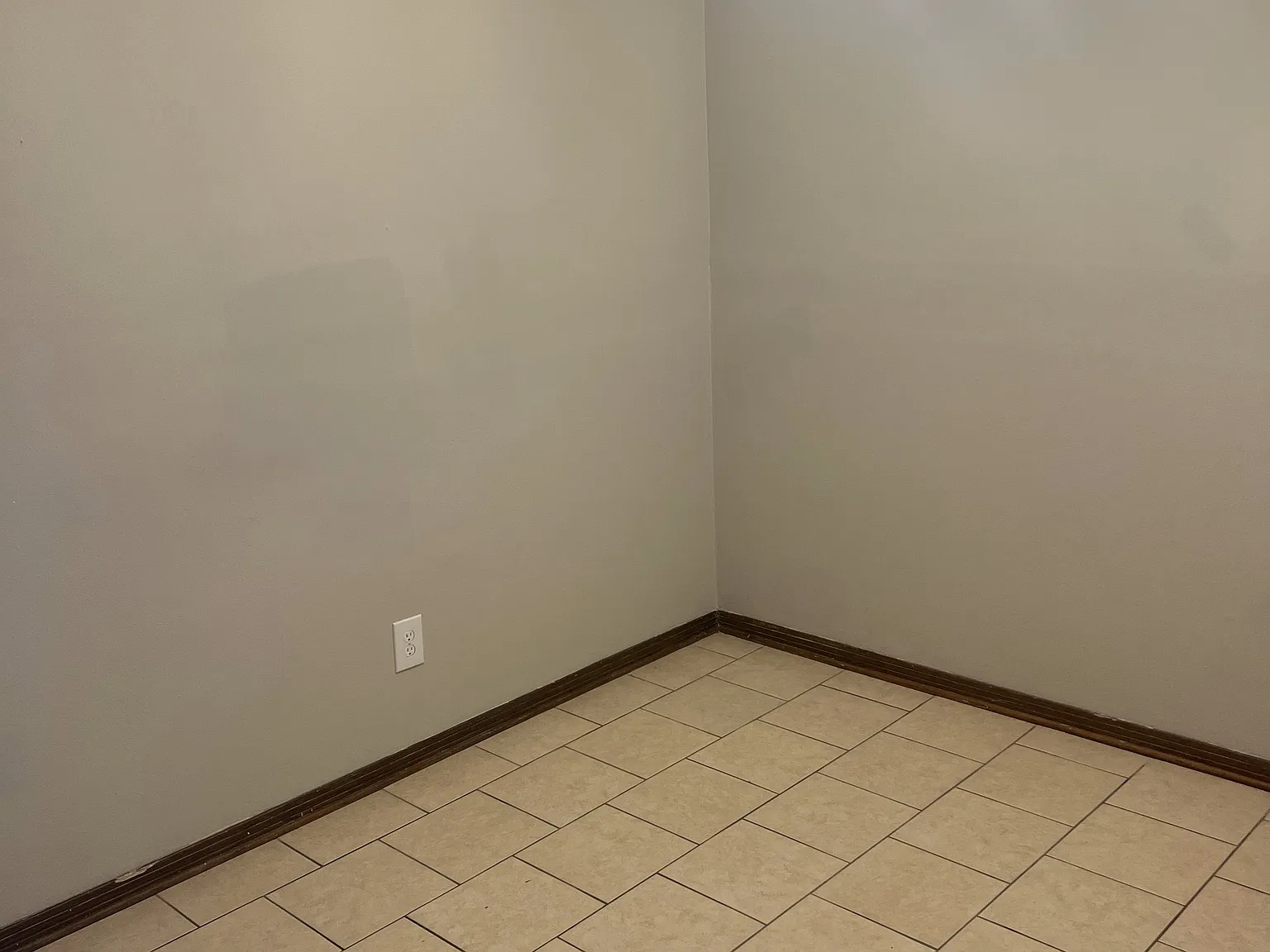 2 bed, 1.5 bath, 1250 sqft, $1,250 — Photo 3