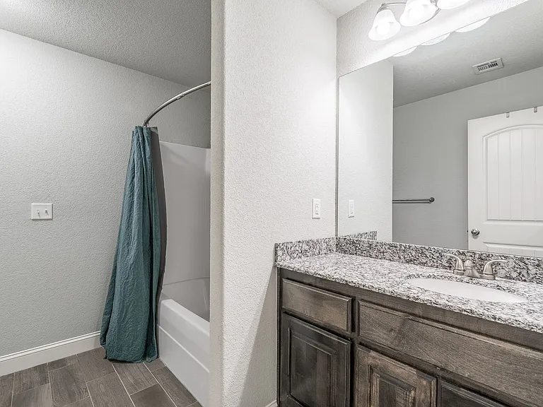 457 Harper Dr — Photo 12