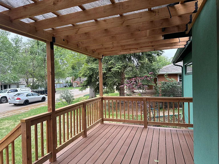 741 Grant St — Photo 3