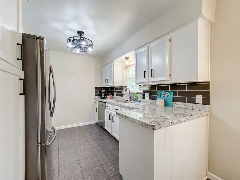 20655 Sunset Alps Dr — Photo 11