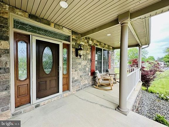3rd image of 7736 Chambers Hill Rd