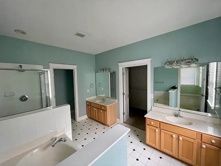 112 Westside Dr — Photo 21