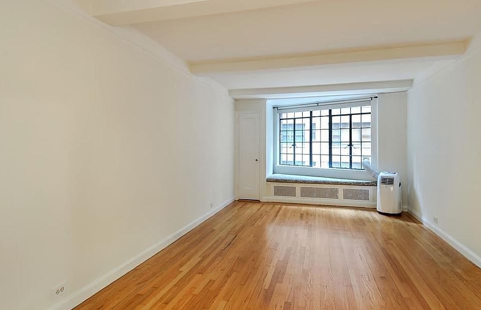 1st image of 314 E 41st St APT 404-B