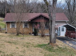 942 Rocky Rd, Pulaski, TN 38478