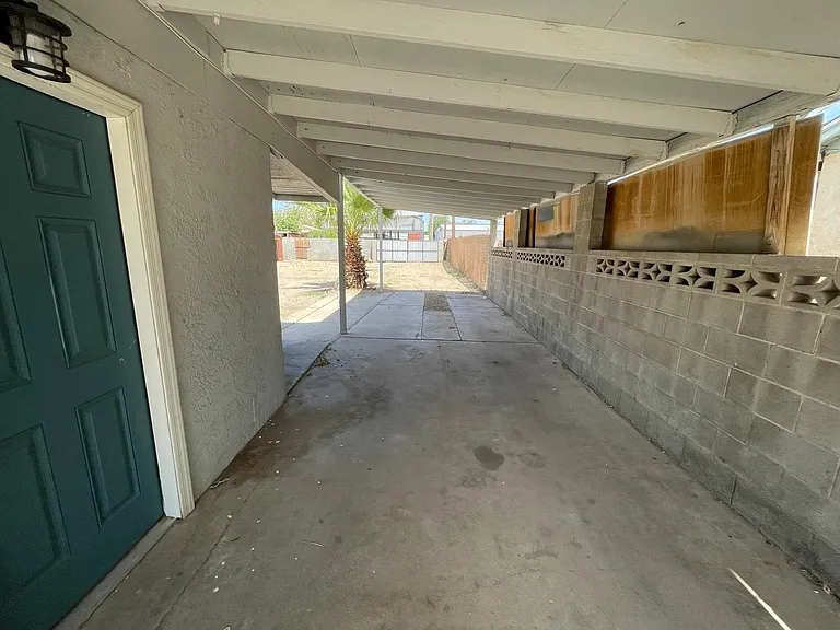 2337 S Walnut Ave — Photo 19