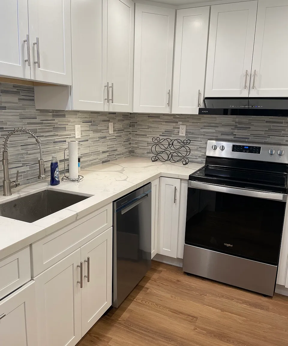 2 bed, 1050 sqft, $3,500 — Photo 3
