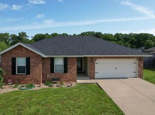 1205 E Melton Rd, Ozark, MO 65721