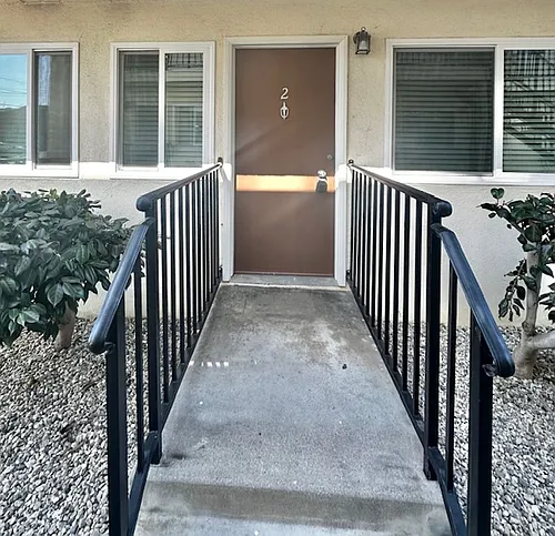 1159 E Meta St #2 Photo 1