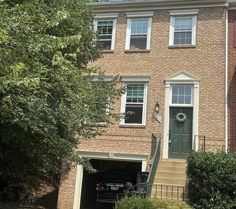 1st image of 12026 Edgemere Cir