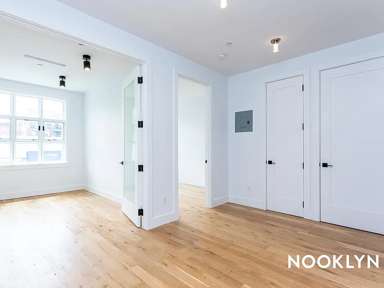 849 De Kalb Ave #2B — Photo 3