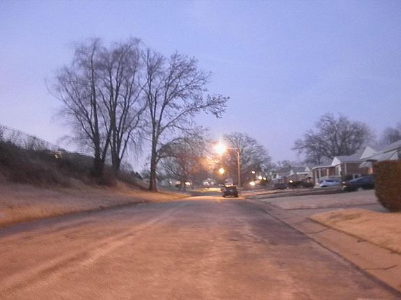 4th image of 8310 Willett Ave