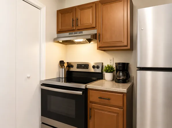 Forest Creek, 300 N Front St #C47990d58, Darby, PA 19023