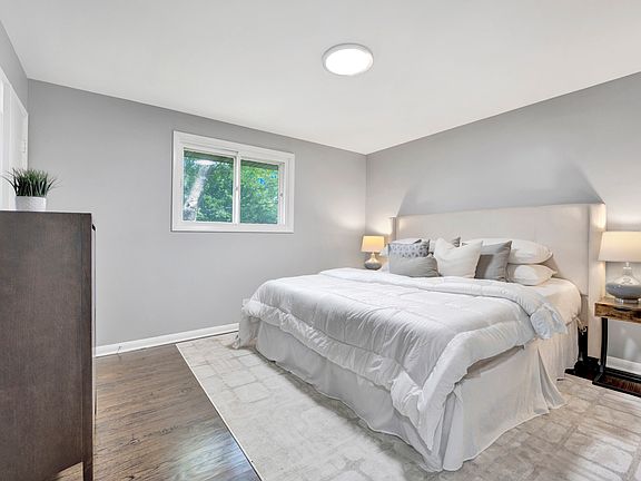 4th image of 6224 W 92nd Pl