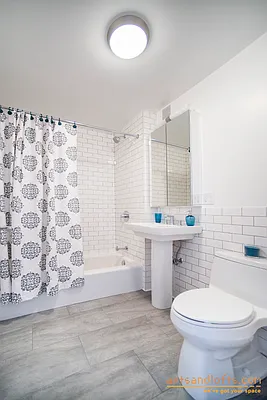 Rented by aptsandlofts.com | media 42