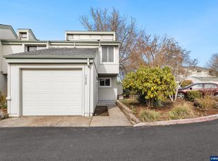 3828 Auburn Rd NE, Salem, OR